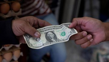 Cada vez más devaluados: Dólar BCV cerró nuevamente la semana con un alza importante en su cotización