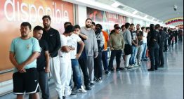 Llegó nuevo avión con 319 inmigrantes venezolanos deportados desde EEUU