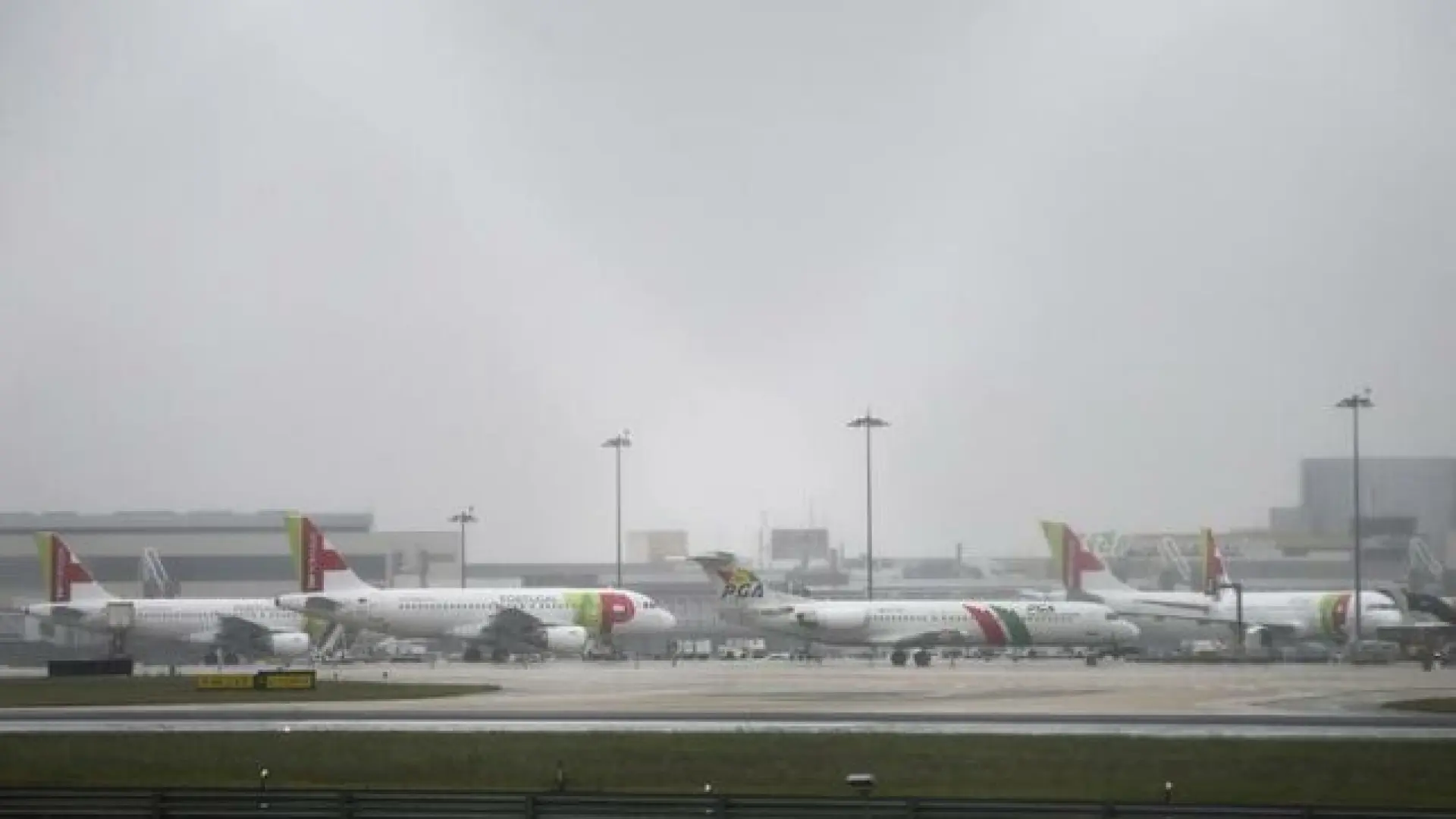 Detienen a una mujer con un millón de dosis de heroína en el aeropuerto de Lisboa