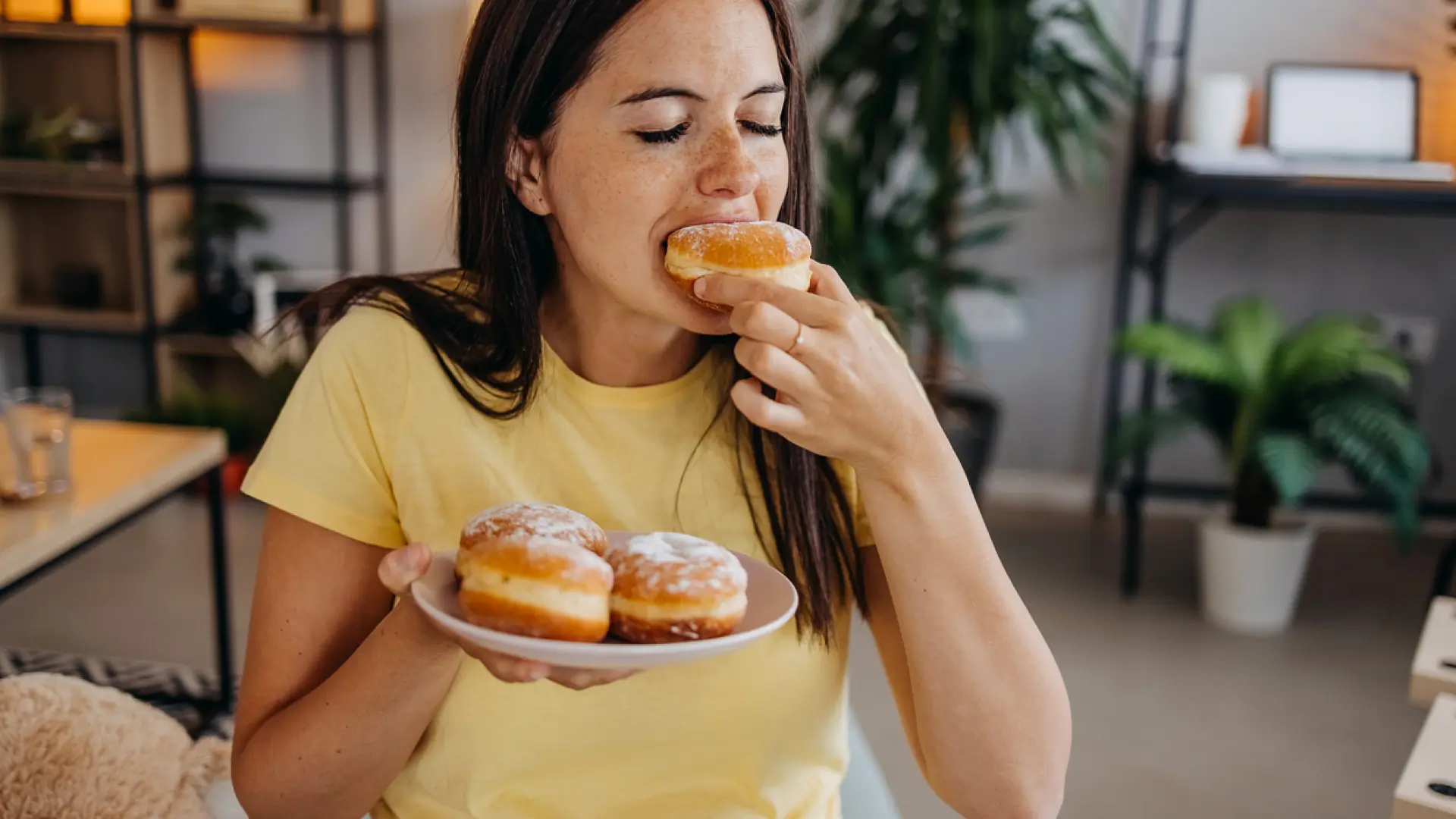 Sara Marín, nutricionista: «Comer rápido puede ser peligroso»