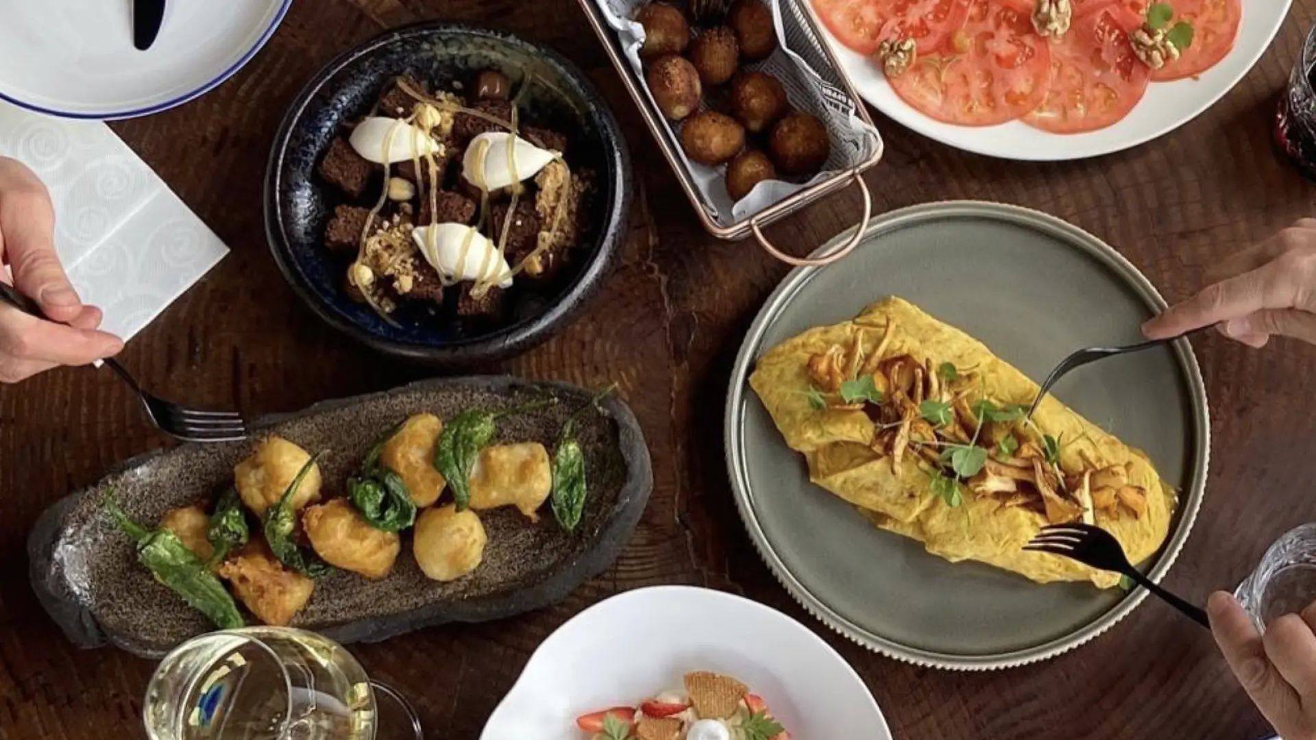 Cenar tarde puede estar saboteando tu metabolismo, según un nutricionista: «No solo importa qué y cuánto comes, sino cuándo»