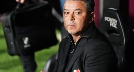 Insulto al aire y empujón a Biscay: la bronca de Gallardo con sus jugadores tras el empate agónico de Lanús a River