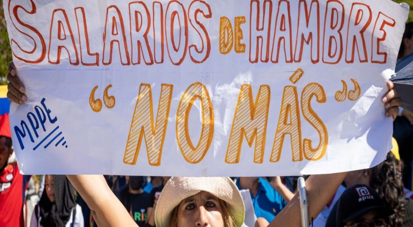 La paradoja del salario mínimo en Venezuela: Un derecho constitucional convertido en burla