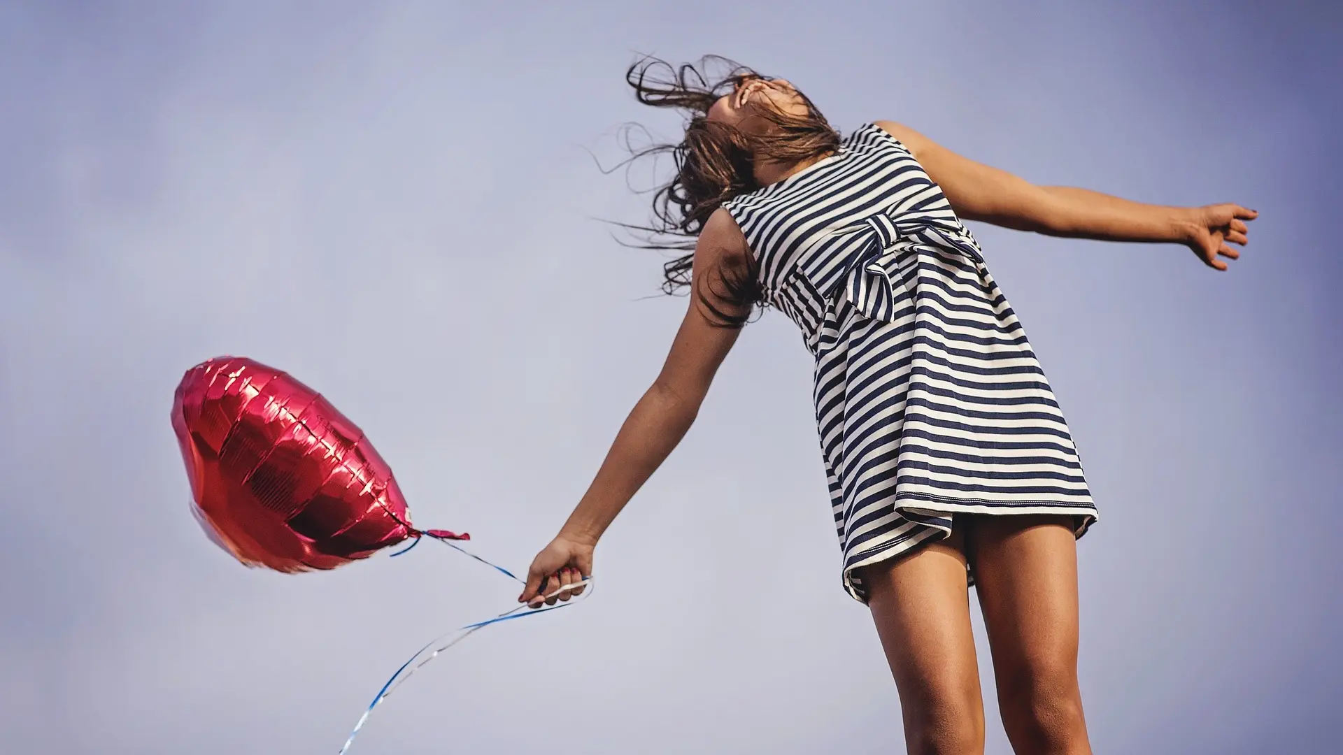No es que seas infeliz, es que no tienes tiempo: el truco de estos científicos para mejorar tu felicidad diaria