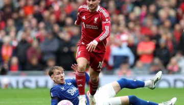 El Liverpool de Alexis Mac Allister se quedó con el clásico ante Everton y tiene puntaje perfecto en la Premier League