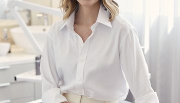 Sarah Chapman, facialista de Victoria Beckham: «La piel madura se vuelve  más seca, por eso recomiendo no solo crema hidratante con ácido hialurónico sino también aceites»