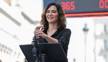 Isabel Díaz Ayuso (46 años): «Voy al gimnasio a las 8 de la mañana pero también soy de correr a primera hora mientras repaso discursos o tomo decisiones importantes»