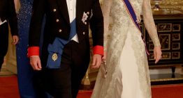 Kate Middleton apuesta por la moda británica y hace un guiño al titulo de princesa de Gales en la visita de Donald Trump