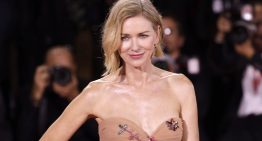 Naomi Watts (56 años), sobre el cambio en su rutina de ejercicios: «Ahora la mayoría de lo que hago es entrenamiento de fuerza. Todavía me gusta el yoga, pero sobre todo levanto pesas»