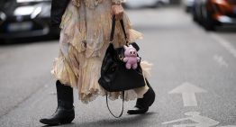 Si buscas las botas cowboy más especiales para aliar con tu falda lencera, en Mango tienes las más bonitas