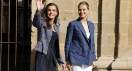 De las sneakers de la princesa Leonor a los mocasines de la reina Letizia, dos estilos para inspirar tus looks de oficina este otoño