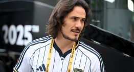 El gesto silencioso de Cavani que le salvó la vida a la hija de un periodista uruguayo
