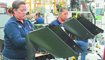 Sube la tasa de trabajadoras en condiciones críticas en Querétaro