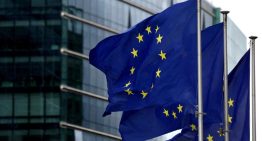 La UE pone en marcha ratificación del acuerdo con el Mercosur pese a reticencia de Francia