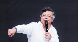 Petro pide a Ecuador entregar al exvicepresidente Glas tras darle nacionalidad colombiana