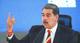 Maduro alerta que responderá con una lucha armada