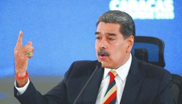 Maduro alerta que responderá con una lucha armada