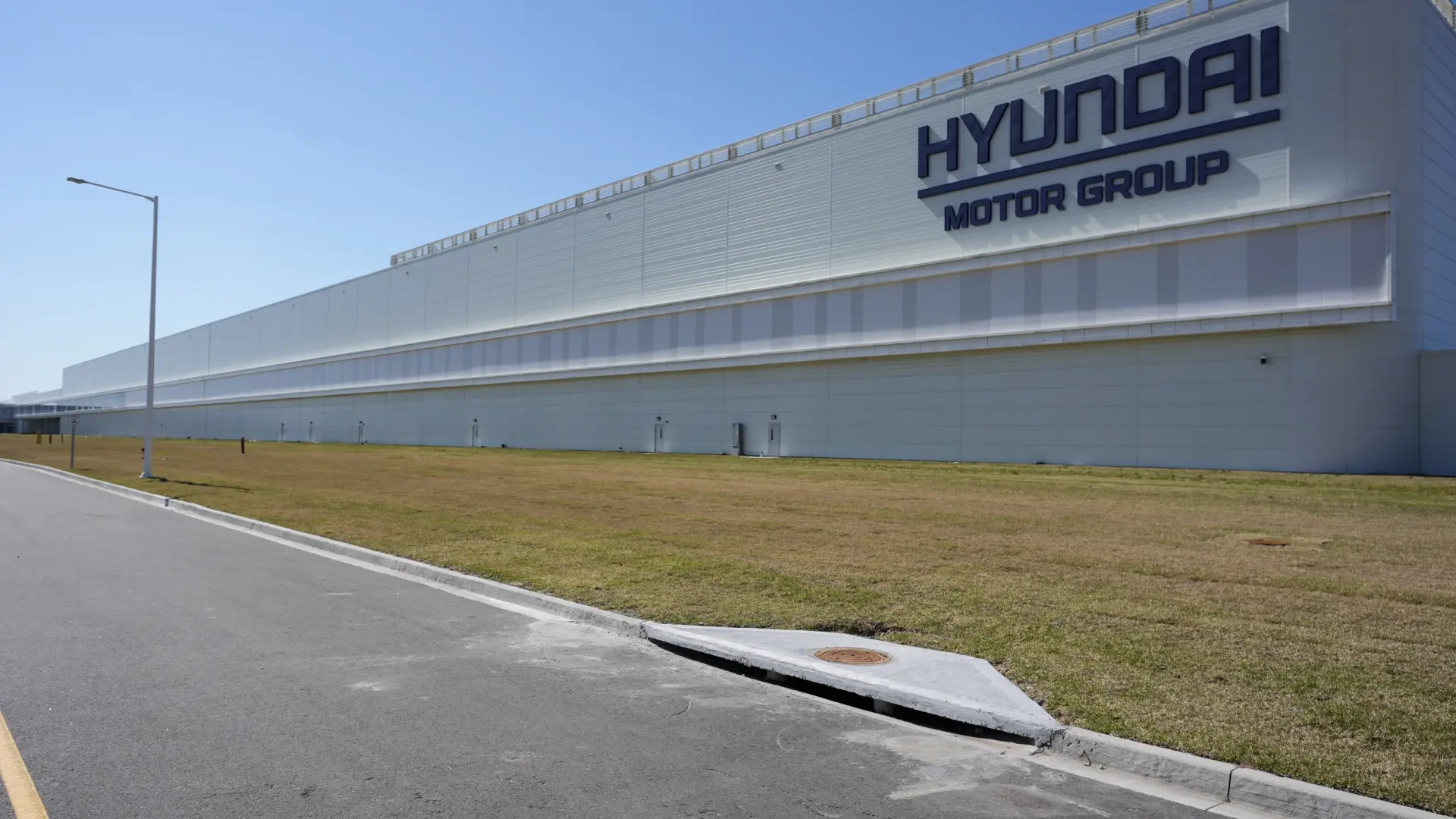 Las autoridades migratorias allanan la planta de producción de Hyundai en Georgia