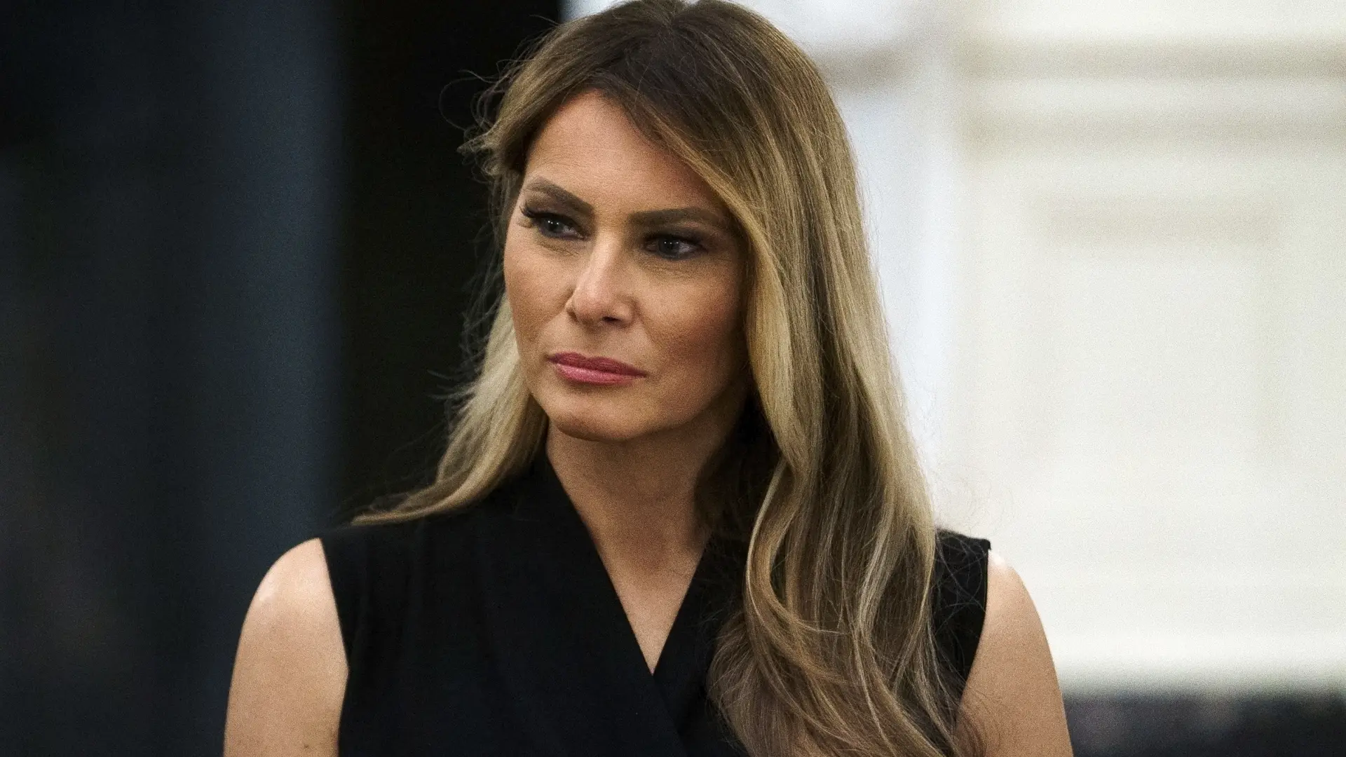Melania Trump alerta sobre el impacto de la IA: «Los robots ya están aquí»