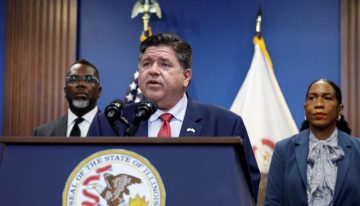 Trump intensifica su retórica represiva con la amenaza de una «guerra» en Chicago