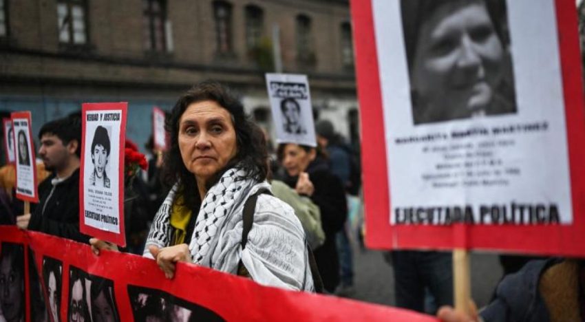 Más de 50 detenidos en choques con la policía en marcha por las víctimas de dictadura en Chile