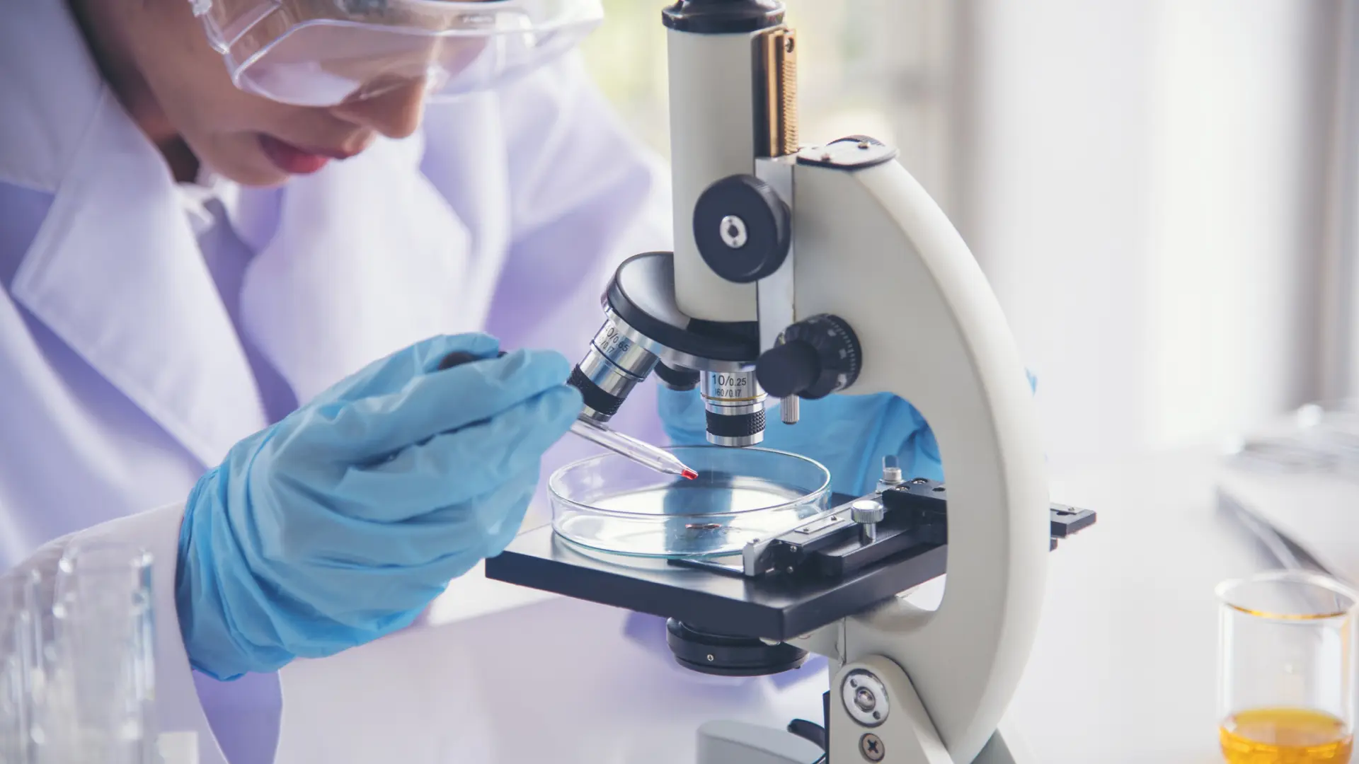 Descubren un posible nuevo tratamiento que ataca las células del cáncer de cabeza y cuello desde dentro
