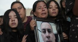 Lloran en Michoacán la muerte de un padre a manos de ICE en Chicago
