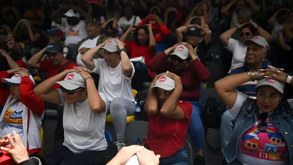 Venezuela realiza simulacro para enfrentar sismos y “amenaza” de EU