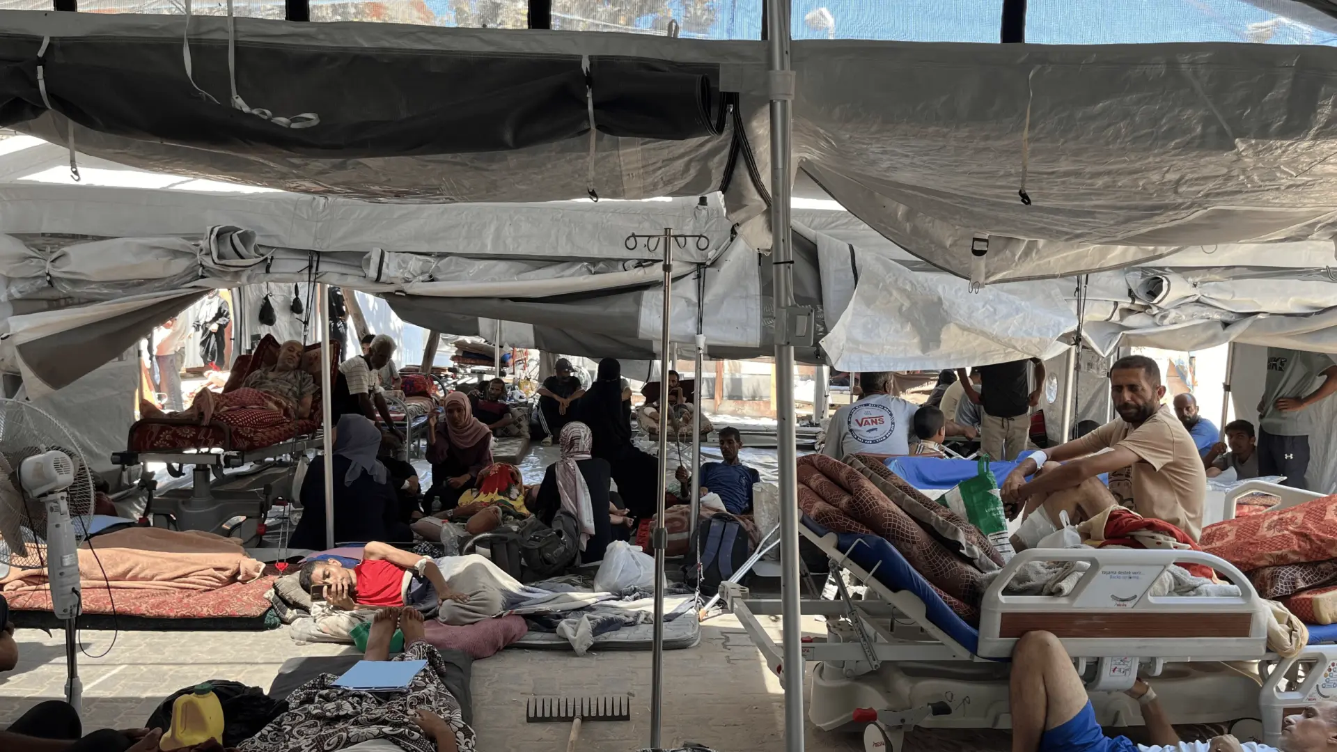 Esperanza Santos, cooperante de MSF, a su regreso de Gaza: «Israel está haciendo un sitio inhabitable para que la población se vaya»