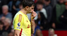 El Aston Villa saludó a Dibu Martínez por su cumpleaños: cómo reaccionaron los hinchas tras su intento fallido de pasar al Manchester United