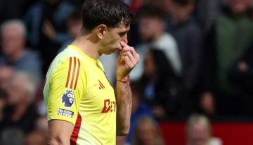 El Aston Villa saludó a Dibu Martínez por su cumpleaños: cómo reaccionaron los hinchas tras su intento fallido de pasar al Manchester United