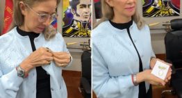 Red Fashion: Cilia Flores luce cárdigan azul pálido de alta costura confeccionado por Gucci