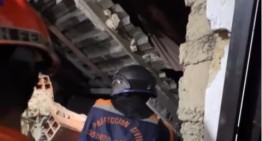 Drama en Caracas: se vino abajo una casa de tres pisos y una mujer sigue desaparecida (VIDEO)
