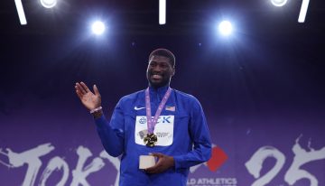 La increíble historia del campeón mundial de atletismo que vendía celulares, instalaba el cable y fabricaba papel higiénico para vivir