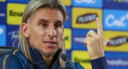 Beccacece, el DT de Ecuador, aclaró sus dichos sobre la Selección y la llenó de elogios: «Argentina es sofisticado e impredecible»