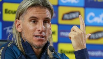 Beccacece, el DT de Ecuador, aclaró sus dichos sobre la Selección y la llenó de elogios: «Argentina es sofisticado e impredecible»