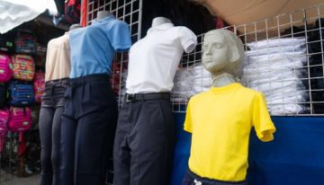 ¿Cuánto cuesta comprar los uniformes escolares en Caracas?