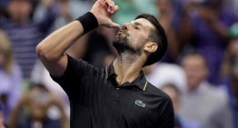 Novak Djokovic sigue de pie en el US Open y jugará la semifinales contra Carlos Alcaraz: el último antecedente al que se aferra para buscar su 25° Grand Slam