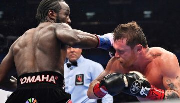 Saúl Canelo Álvarez se quedó sin reinado: Terence Crawford lo venció en Las Vegas y le arrebató sus cuatro coronas