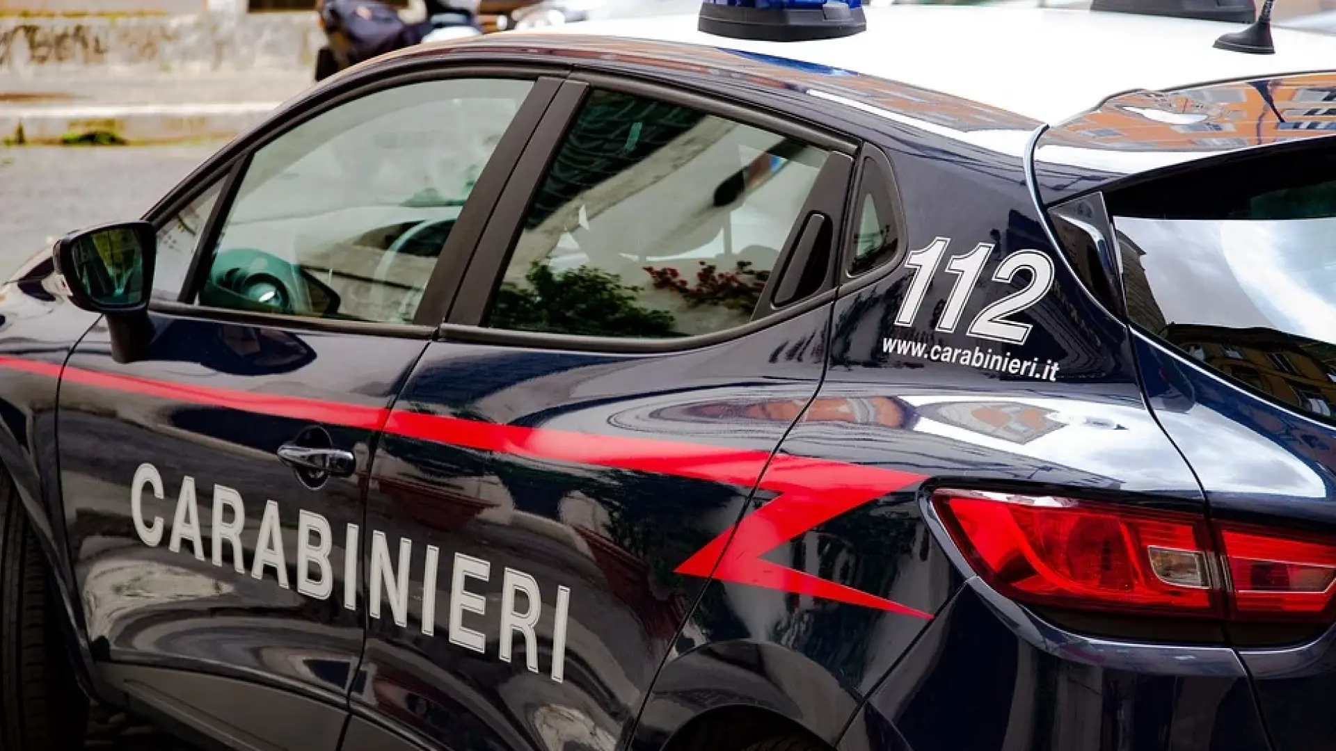 Cientos de jóvenes arrestados en Italia en una operación contra el «primer escalón del crimen»