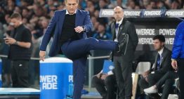 La ironía de Guillermo Barros Schelotto tras los dos goles anulados a Vélez en la serie vs Racing por la Libertadores: «Eficacia tuvimos»