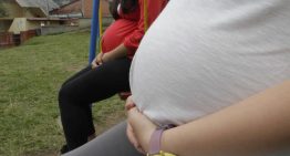 Alta tasa de embarazo adolescente en Venezuela requiere mejorar educación sexual y servicios de salud