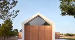 Ramón Esteve, arquitecto: «La arquitectura de los nuevos barrios en España es muy fea. La normativa tiene gran parte de culpa, es muy limitante»