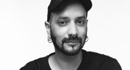Xabier Rodrigues, maquillador: «Un labial oscuro, bien elegido, puede ser un acierto total en cualquier tipo de edad. Puede cambiar por completo tu look»