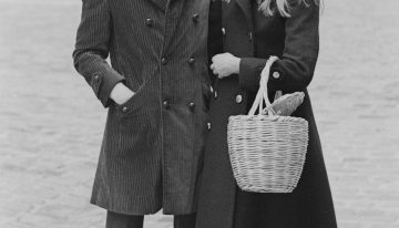 Anoche llegó a Zara el abrigo que Jane Birkin convirtió en un clásico (y  tendrá lista de espera desde este mismo fin de semana)