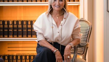 Belén Junco, periodista y escritora: «La literatura me ha dado libertad. Es mi segunda vida: ahora puedo inventar esas historias que antes solo contaba de otros»