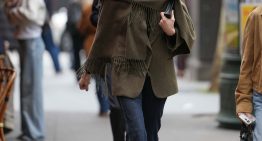 Si en algo estamos de acuerdo mi madre y yo es en que este será el abrigo más elegante y calentito del invierno Si en algo estamos de acuerdo mi madre y yo es en que este será el abrigo más elegante y calentito del invierno
