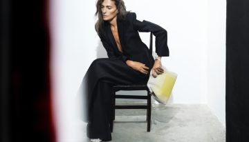 Laura Ponte, modelo: «Creo que he vivido a ojo del juicio de otros, para complacer, sosteniendo el mundo de los demás por no discutir» Laura Ponte, modelo: «Creo que he vivido a ojo del juicio de otros, para complacer, sosteniendo el mundo de los demás por no discutir»