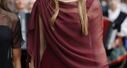El vestido con capa y doble falda de la infanta Sofía en los Premios Princesa de Asturias es un SÍ rotundo para eventos de otoño: la silueta más práctica en el color más tendencia El vestido con capa y doble falda de la infanta Sofía en los Premios Princesa de Asturias es un SÍ rotundo para eventos de otoño: la silueta más práctica en el color más tendencia