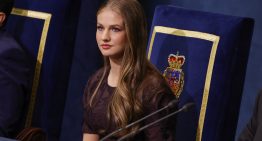 Los zetas sí escriben cartas: el homenaje analógico de Leonor durante su discurso en los Premios Princesa de Asturias Los zetas sí escriben cartas: el homenaje analógico de Leonor durante su discurso en los Premios Princesa de Asturias
